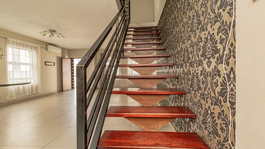 To Let 3 Bedroom Property for Rent in Cashan North West